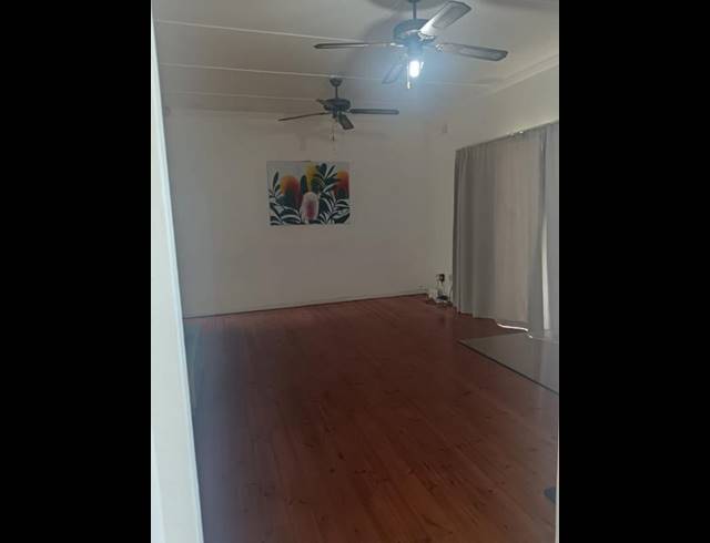 3 BEDROOM HOUSE FOR SALE IN MONTCLAIR